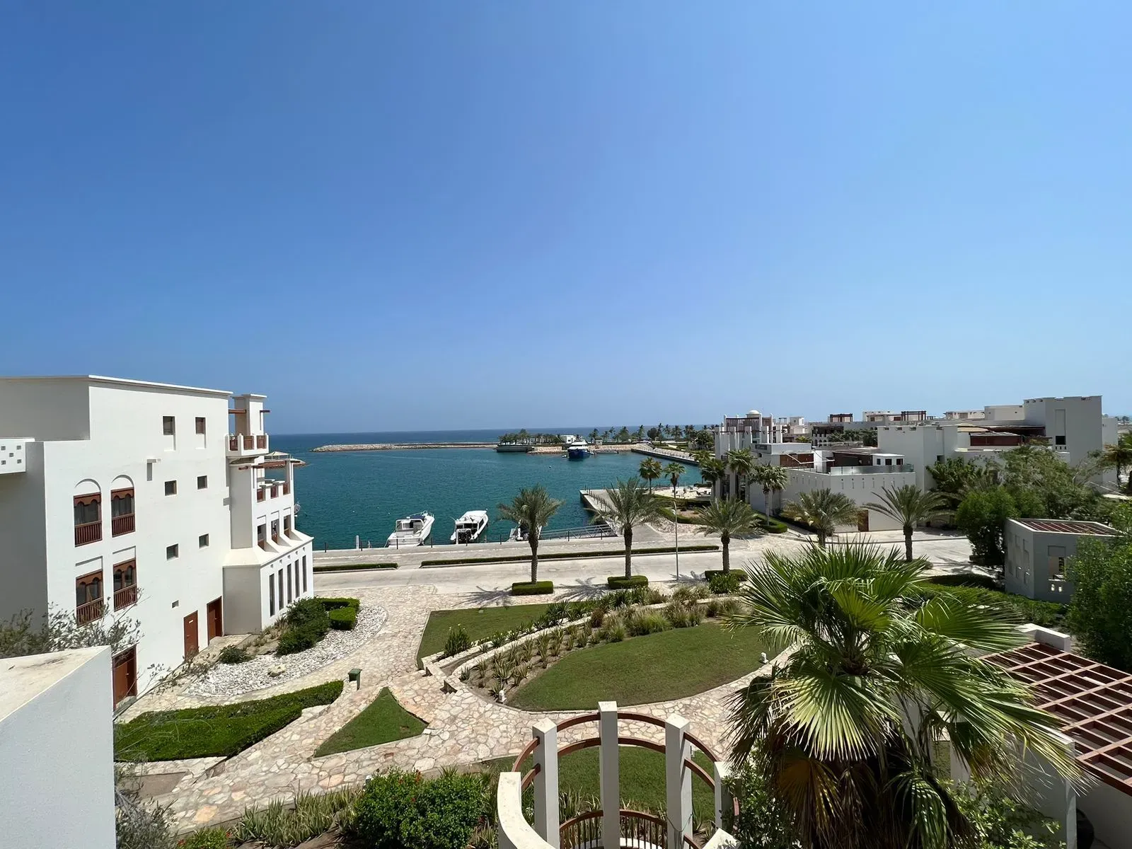 image of jebel sifah