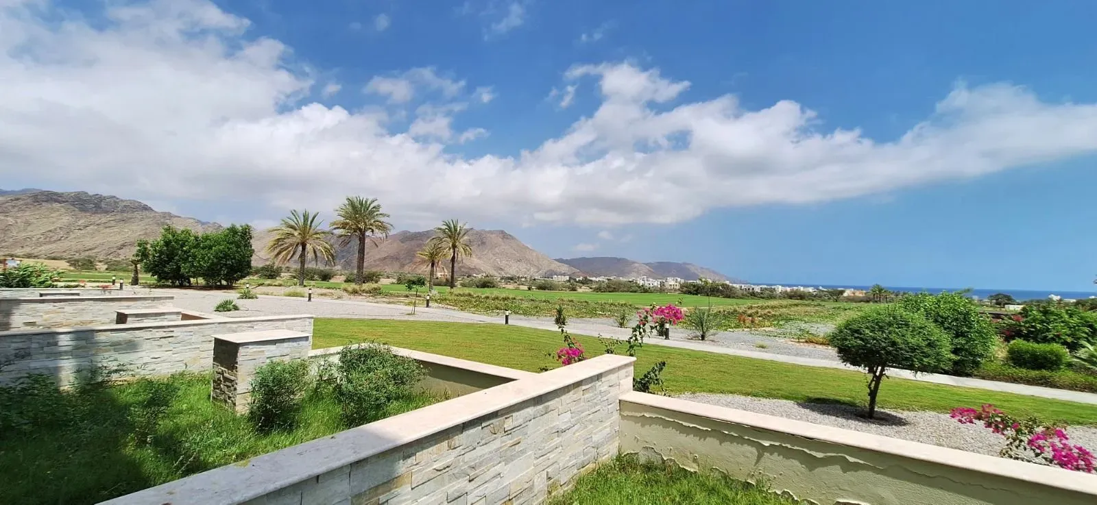 image of jebel sifah