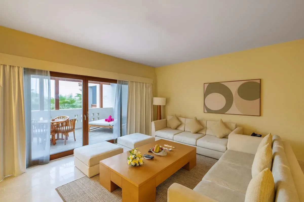 Sifawy Boutique hotel Jebel Sifah Oman Two Bedrooms Apartment Twin Room