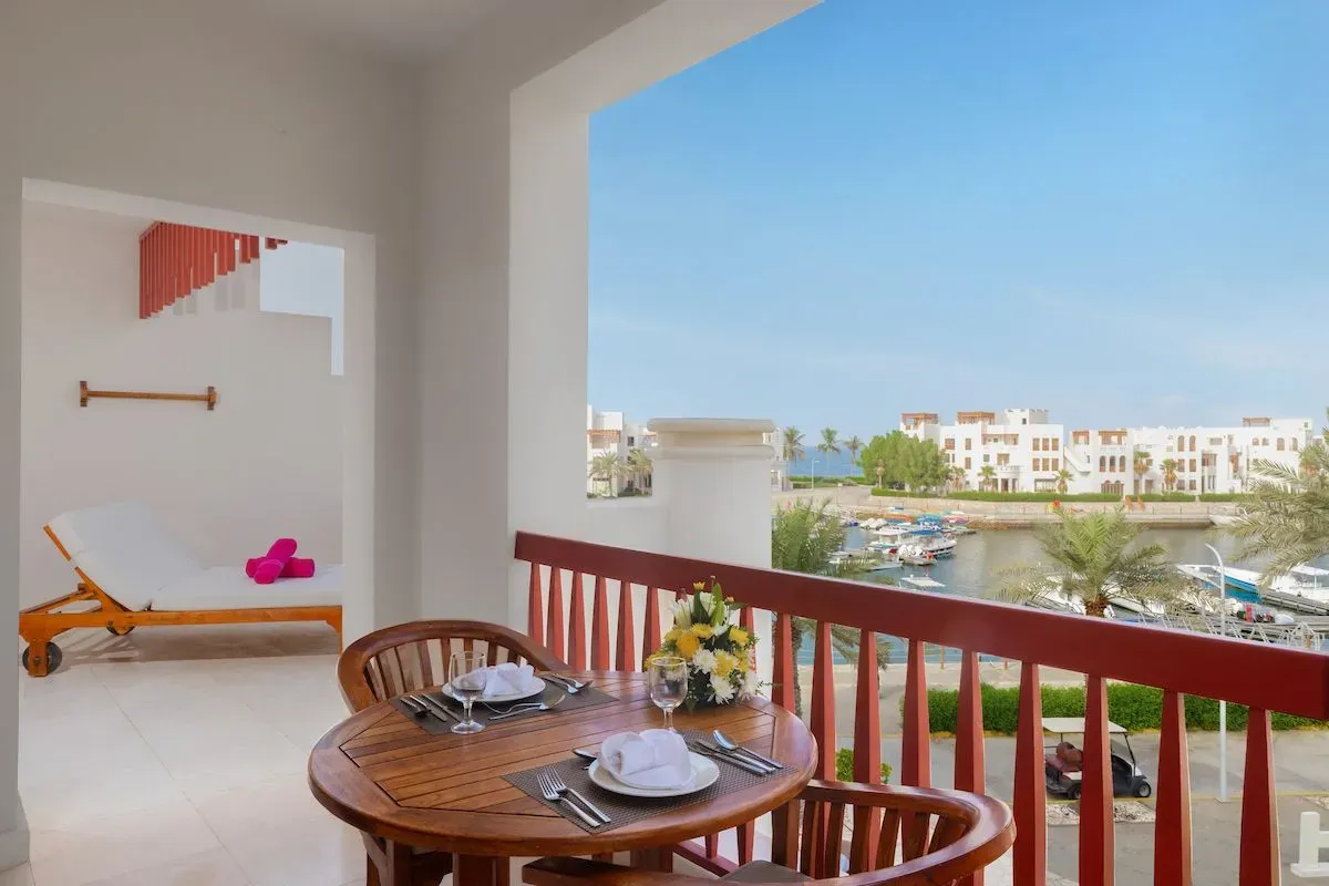 sifawy boutique hotel jebel sifah oman marina suite