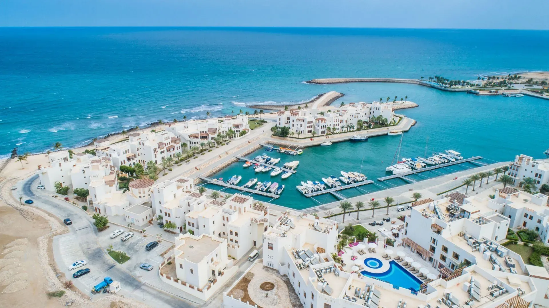 Showing overview of jebel sifah